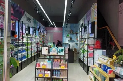 化妝工具加盟，選擇什么品牌的彩妝工具店加盟比較好？